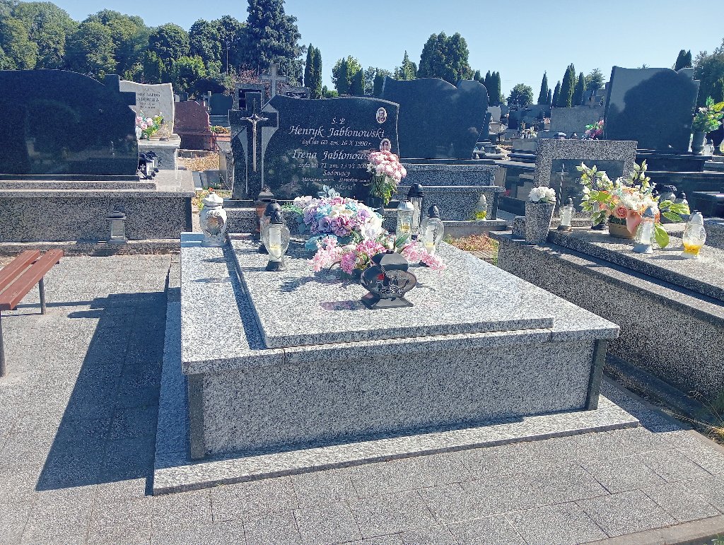 Grób Irena Jabłonowska