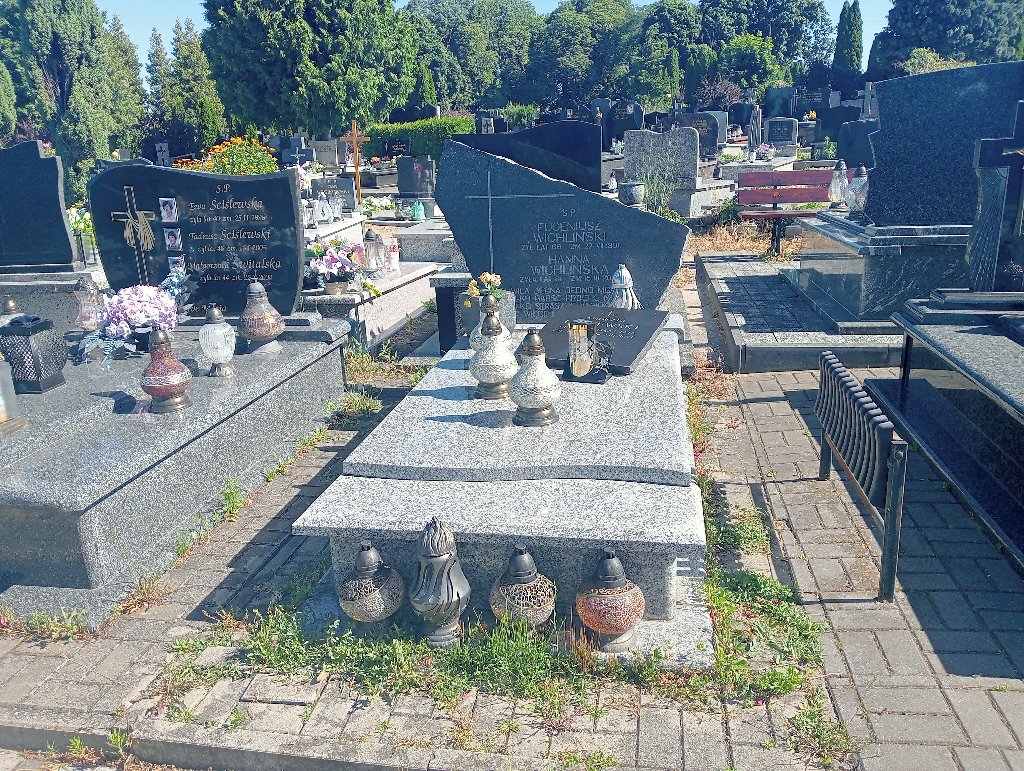 Grób Andrzej Olszewski