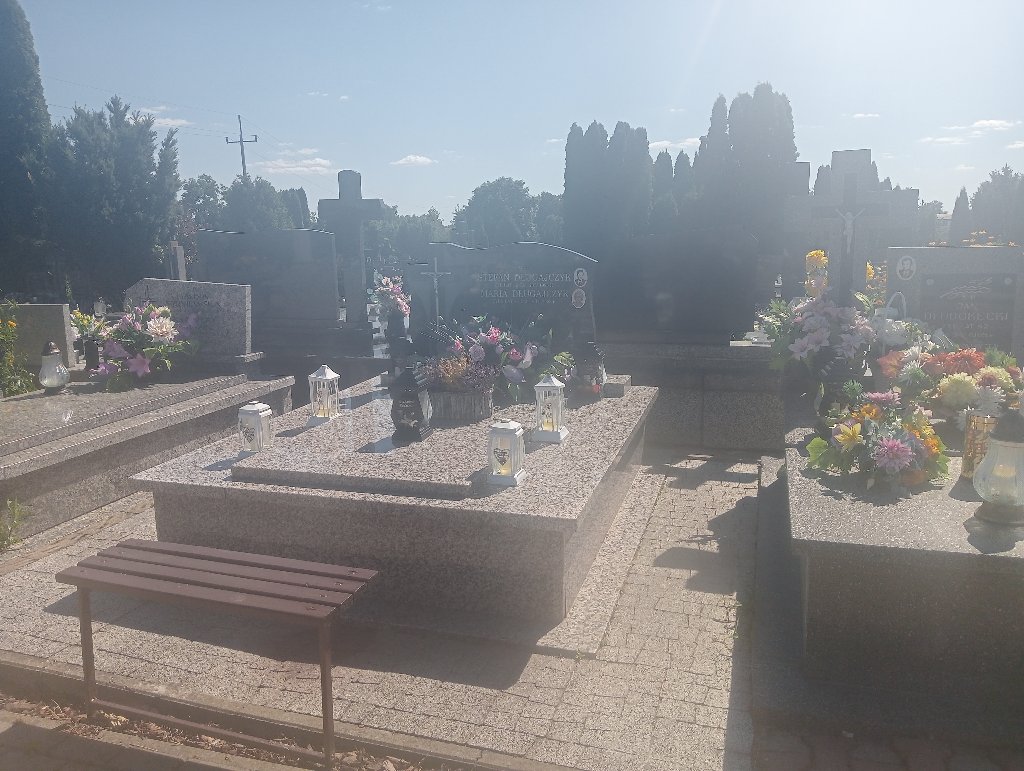 Grób Maria Długajczyk