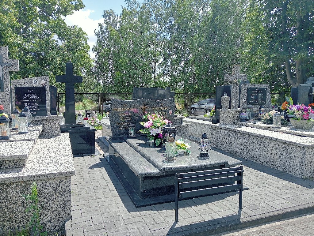 Grób Zdzisław Wykowski