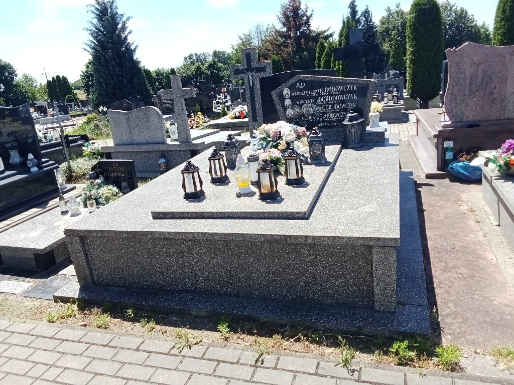 Grób Władysława Ogrodowczyk