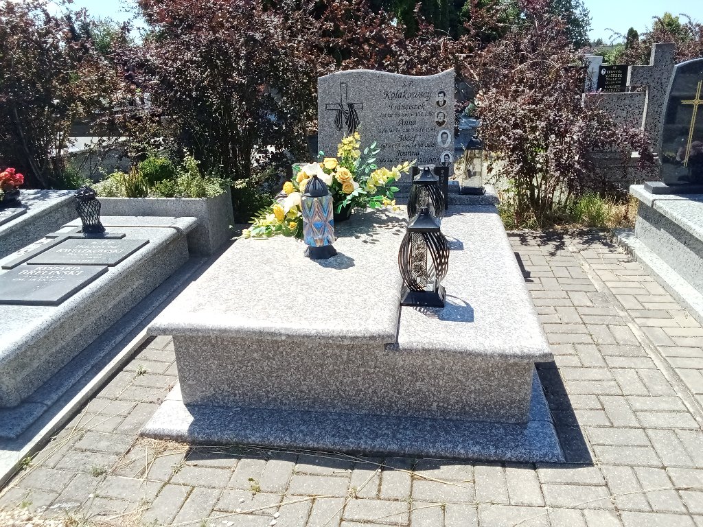 Grób Józef Antoni Kołakowski