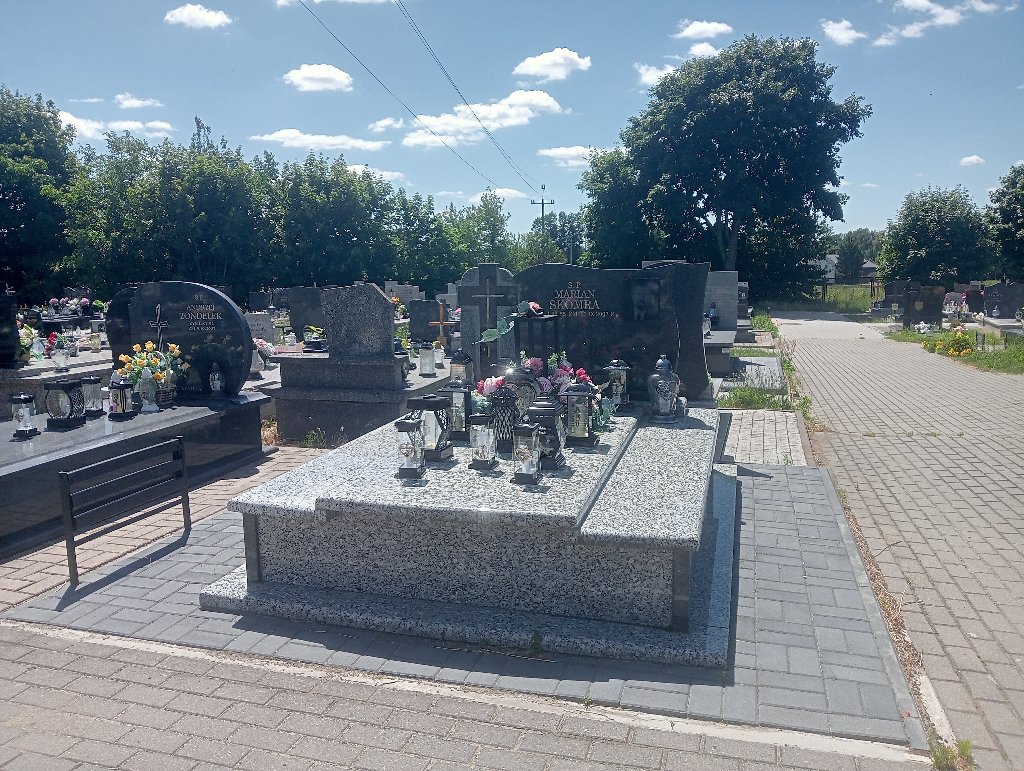 Grób Marian Fabian Skomra