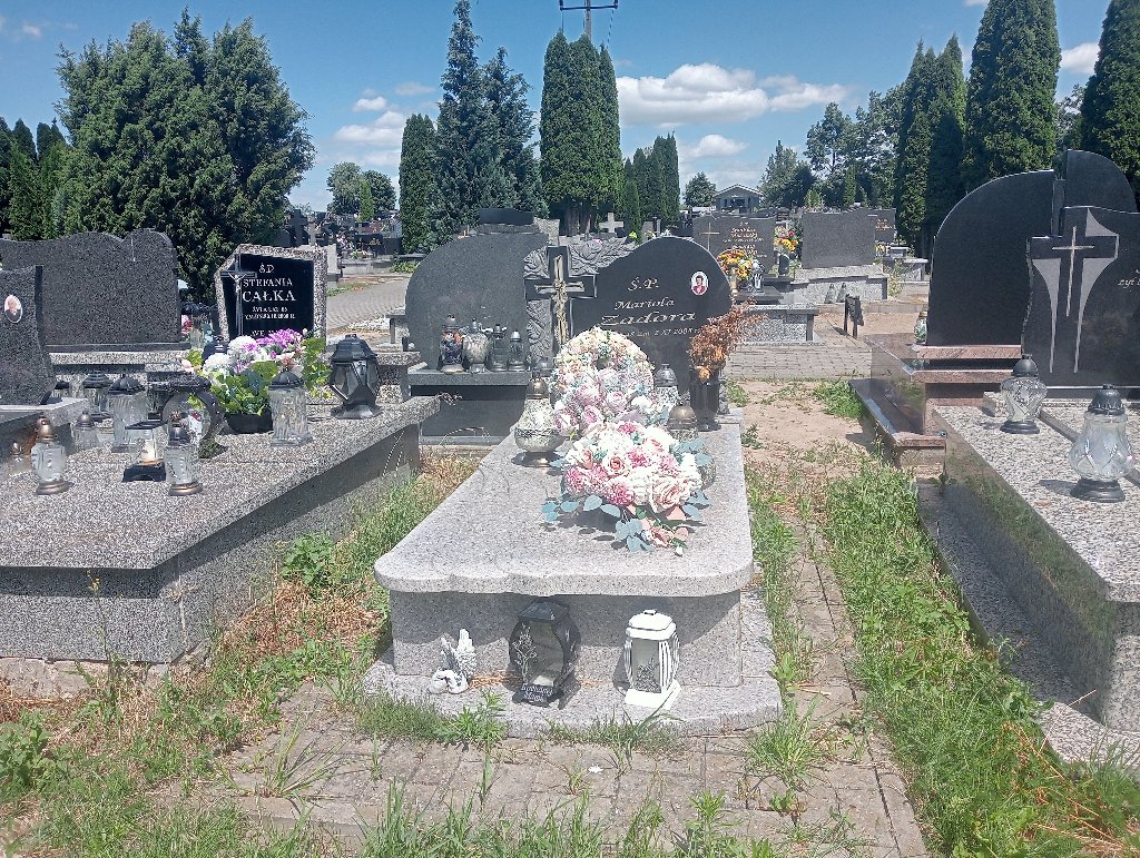 Grób Mariola Zadora