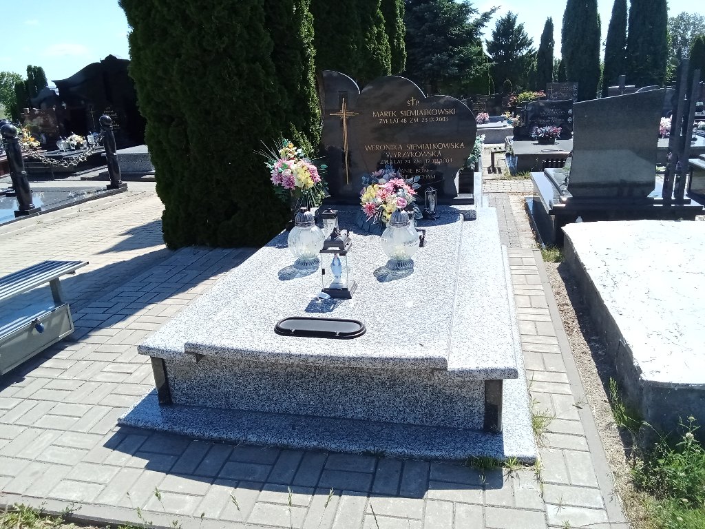 Grób Marek Siemiątkowski