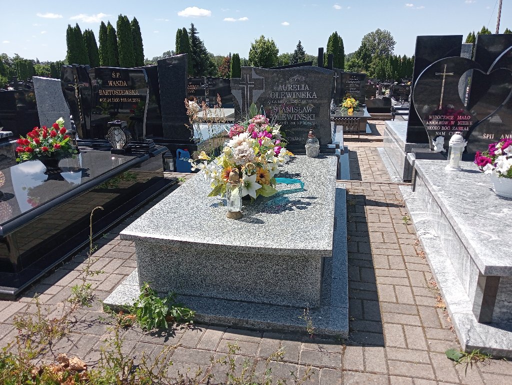 Grób Aurelia Olewińska